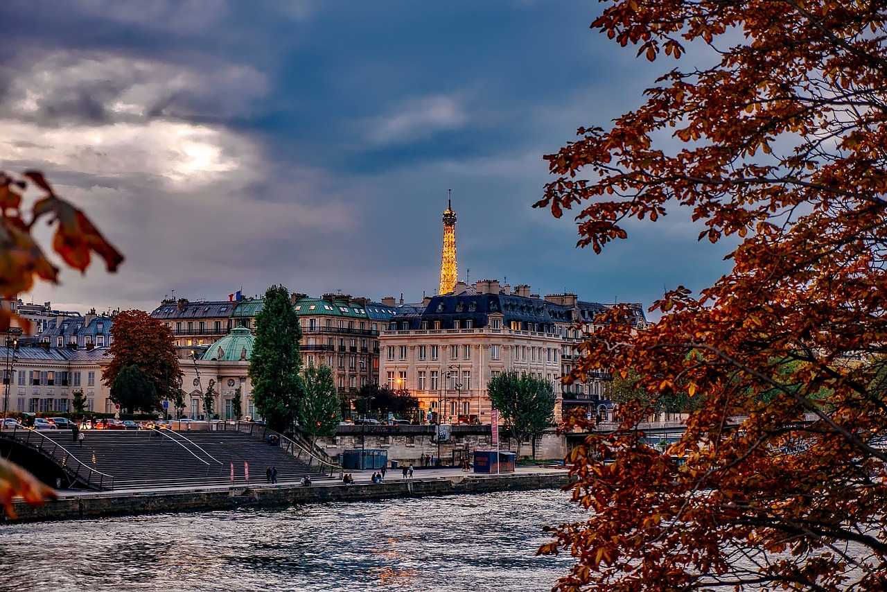 best hotels along seine river in paris