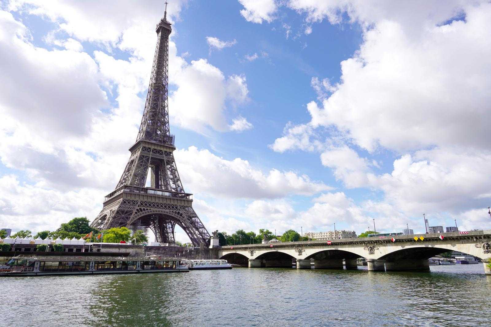 Cruise on the Seine