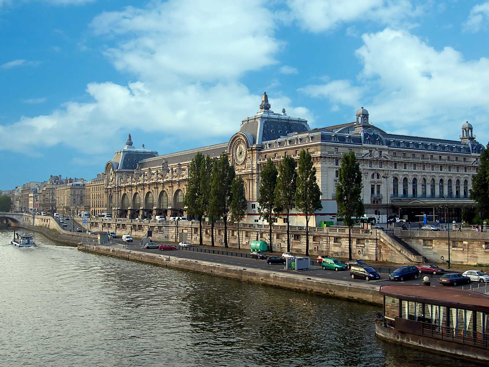 Seine River Cruise with a Private Tour Guide The Ultimate Paris Experience