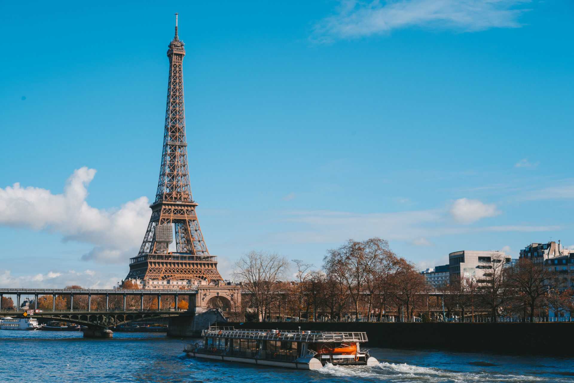 Seine cruise