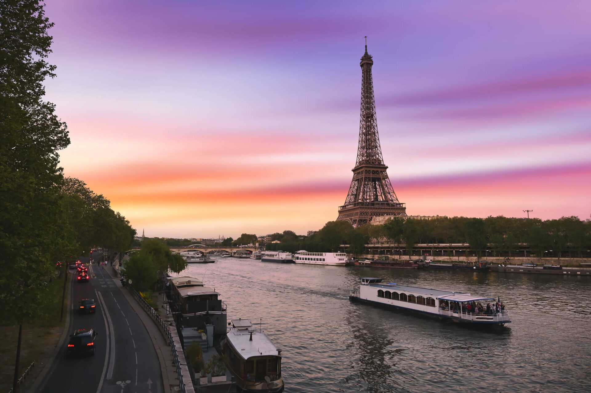 Seine River Cruise in Winter